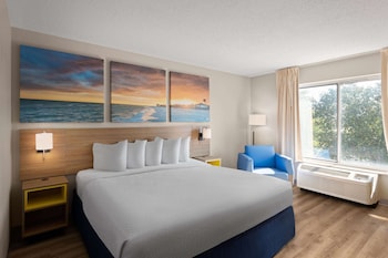 Deluxe Room, 1 King Bed, Non Smoking