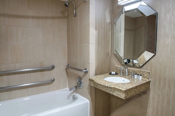 Room, 1 King Bed (Mobility/Hearing Accessible, Tub)
