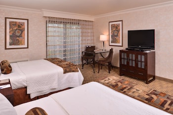 Standard Room, 2 Queen Beds, Non Smoking, Refrigerator