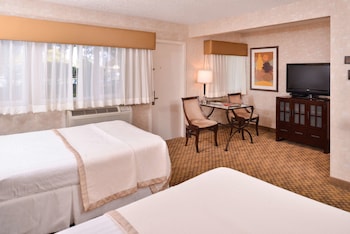 Standard Room, 2 Double Beds, Refrigerator, Courtyard Area