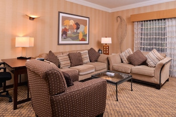 Suite, 1 King Bed, Non Smoking, Refrigerator & Microwave (Separate Living Room)