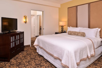 Suite, 2 Bedrooms, Non Smoking, Refrigerator