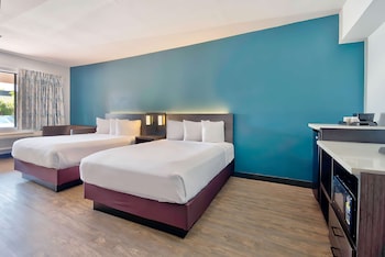 Standard Room, 2 Queen Beds, Non Smoking