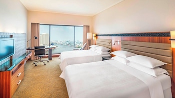 Deluxe Room, 2 Double Beds, River View