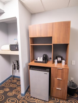 Room, 2 Queen Beds, Non Smoking