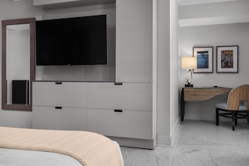 Superior Room, 1 King Bed