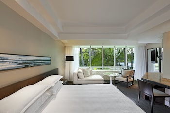 Room, 1 King Bed, Resort View