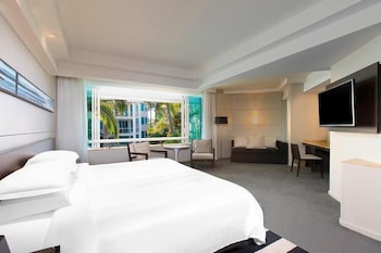 Room, 1 King Bed, Resort View