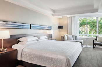 Room, 2 Queen Beds, Resort View