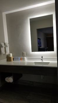 Room, 2 Queen Beds, Non Smoking