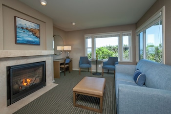 Deluxe Room, 1 King Bed with Sofa bed, Fireplace, Ground Floor