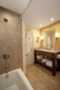 Deluxe Room, 1 King Bed with Sofa bed, Fireplace, Ground Floor