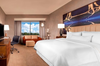 Deluxe Room, 1 King Bed