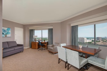 Suite, 1 King Bed