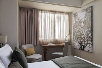 Superior Room Atrium View