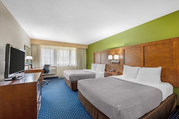 Standard Room, 2 Queen Beds, Non Smoking