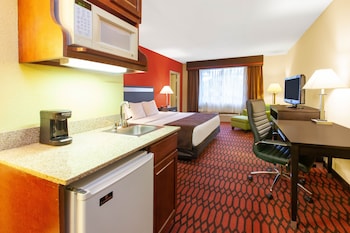 Suite, 1 King Bed with Sofa bed, Non Smoking