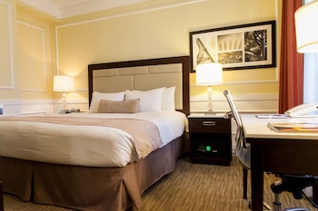Deluxe Room, 1 King Bed