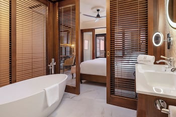 Deluxe Room (Family)
