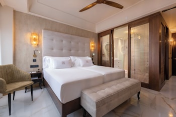 Deluxe Room (Deluxe)