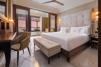 Deluxe Room (Family)