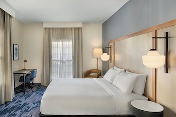 Room, 1 King Bed, Accessible Bathtub