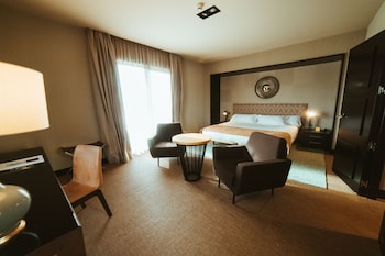 Deluxe Suite