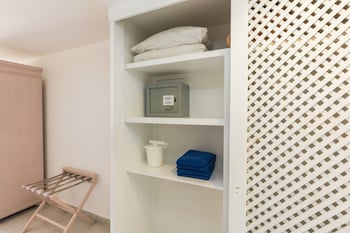 Double Room 2 Double Beds