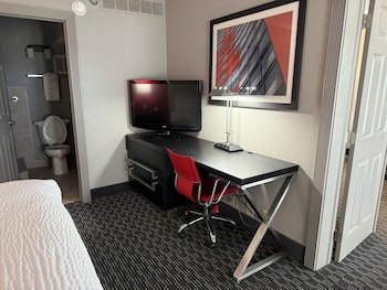 Suite, 1 King Bed, Jetted Tub
