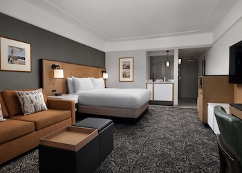 Suite, 1 King Bed