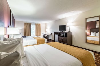 Standard Room, 2 Queen Beds, Non Smoking