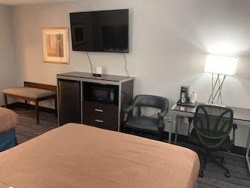 Standard Room, 2 Queen Beds, Non Smoking, Refrigerator & Microwave
