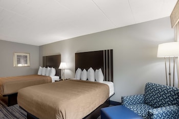 Standard Room, 2 Queen Beds, Non Smoking, Refrigerator & Microwave