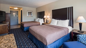 Standard Room, 2 Queen Beds, Non Smoking, Refrigerator & Microwave