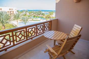 Classic Room, Partial Sea View