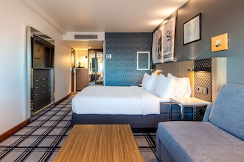 Deluxe Room (Family)