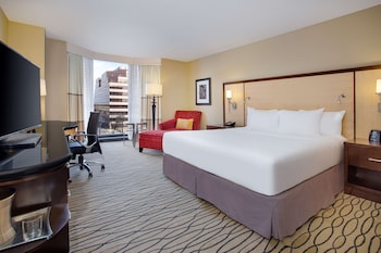 Room, 1 King Bed, Corner