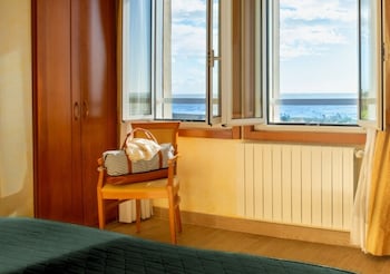 Superior Room (with view)