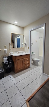 Studio Suite, 1 Queen Bed, Non Smoking