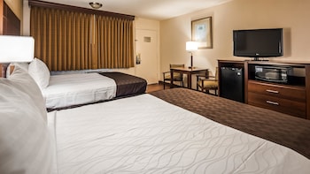 Standard Room, 2 Queen Beds, Non Smoking, Microwave