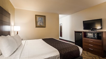 Standard Room, 1 King Bed, Non Smoking, Microwave