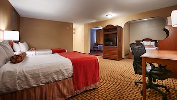 Suite, Multiple Beds, Non Smoking, Refrigerator & Microwave