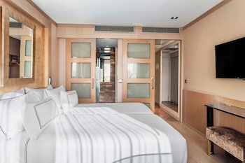 Melia Twin Room