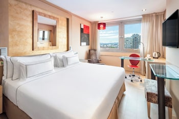 Premium Room, City View