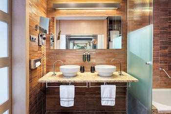 Melia Twin Room
