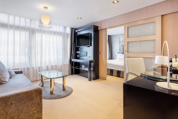 The Level, Suite