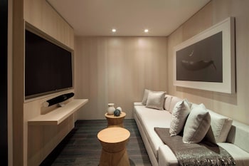 Oceanfront Home 3.5 Bdr, Suite, Bedroom 1: 1 King, Bedroom 2: 1 King, Bedroom 3: 1 Queen