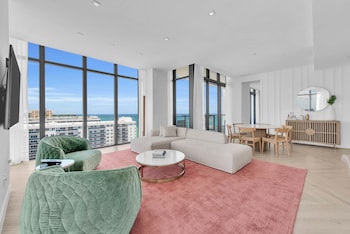 Ocean View Penthouse 8, 2 Bedroom Bi-level Suite, Bedroom 1: 1 King, Bedroom 2: 1 King, Ocean view