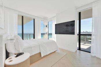 Oceanfront 2 Bedroom, Suite, Bedroom 1: 1 King, Bedroom 2: 1 Queen, Corner room, Balcony