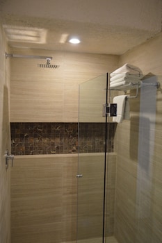 Studio Suite, 1 King Bed, Non Smoking